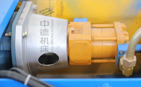 ZDPK-8025采用國(guó)內(nèi)一流品牌電機(jī)及油泵，動(dòng)力強(qiáng)勁，噪音低.jpg